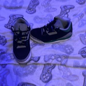 Jordan 3 Pine Green Size 8 Men
